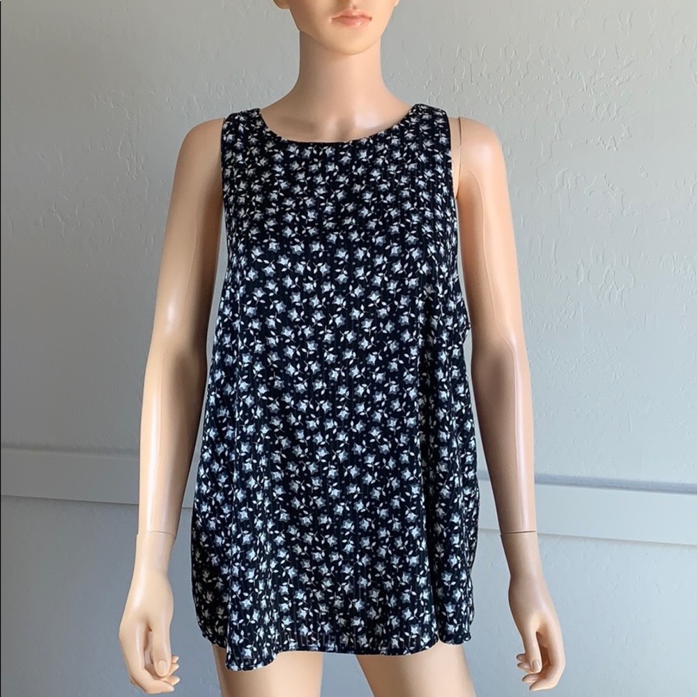 LOFT - Large woman’s top